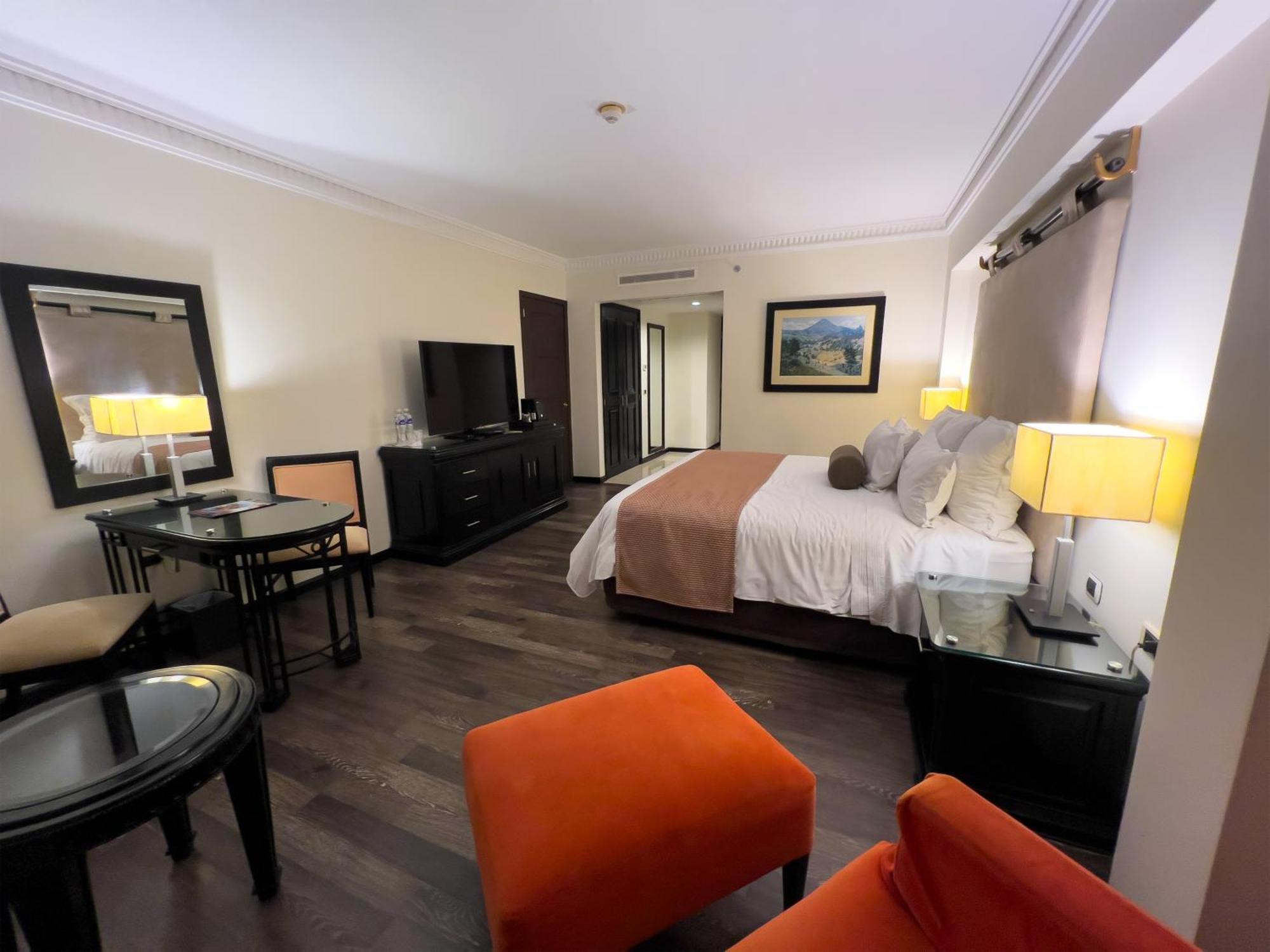 Deluxe King Room